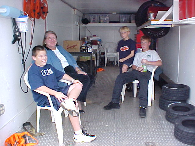 family11-11-02.jpg (71042 bytes)